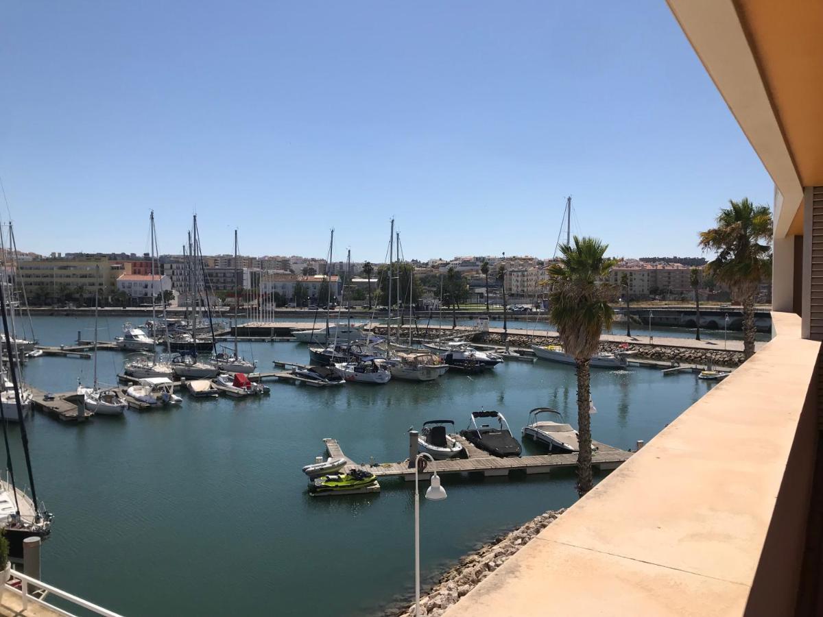 Marina Starboard Apartment, Lagos Buitenkant foto
