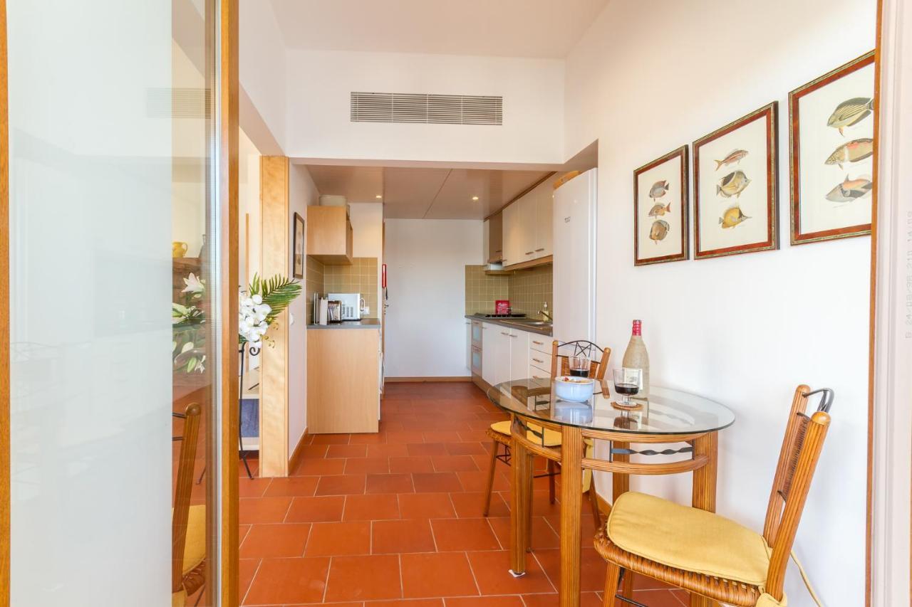 Marina Starboard Apartment, Lagos Buitenkant foto